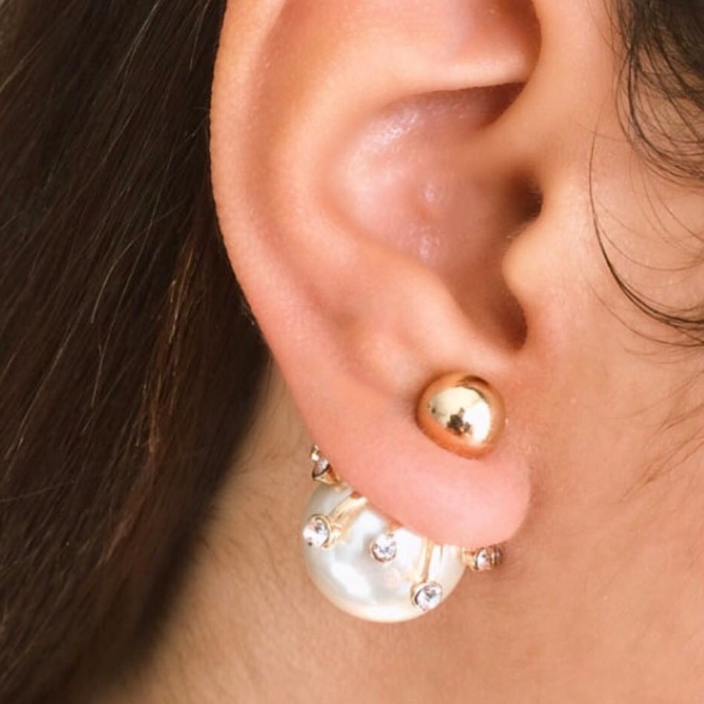 ✨NEW ✨Double Side Pearl and Crystal Earrings✨